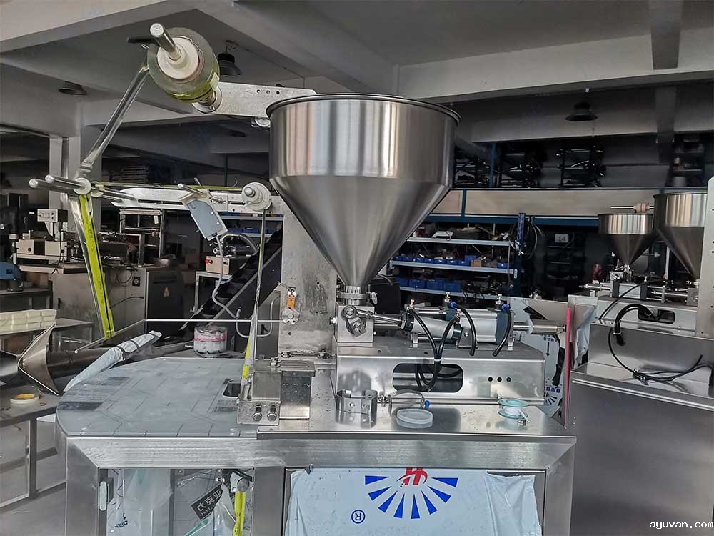 袋装蜂蜜包装机