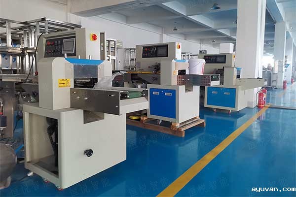 三伺服枕式包装机采用原装伺服电机控制